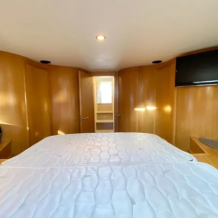 Botel Plusdream Agde